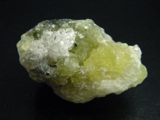 Prehnit Stufe kristallin 44 mm - Merelani, Tansania