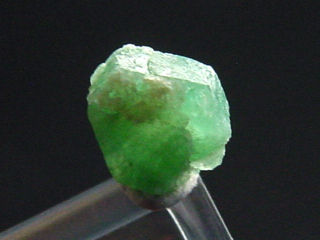Emerald crystal 5 mm - Habachtal, Austria