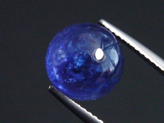 Tansanit 6,50 Ct. Spitzenfarbe 10 mm Rund Cabochon