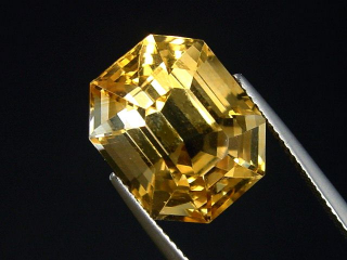Citrin 14,43 Ct. Präzisionsschliff Oktagon 15,5 x 13 mm Brasilien