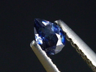 Benitoite 0,18 Ct. pear faceted - San Benito Co., California, USA