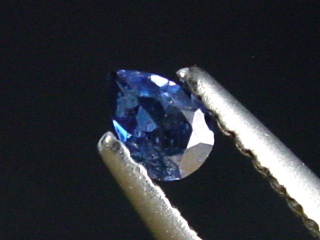 Benitoite 0,13 Ct. pear faceted - San Benito Co., California, USA