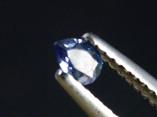 Benitoite 0,12 Ct. pear faceted - San Benito Co., California, USA