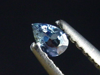 Benitoite 0,12 Ct. pear faceted - San Benito Co., California, USA
