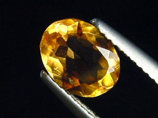 Imperialtopas / Imperial Topas 1,45 Ct. Oval 8 x 6 mm Brasilien
