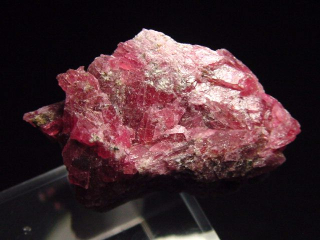 Rhodonit Stufe 37 mm kirschrot - Brasilien