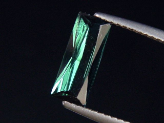 Indigolith / blauer Turmalin 1,34 Ct. Baguette 11 x 4,5 mm Brasilien