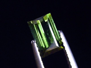Verdelith / grüner Turmalin 1,00 Ct. Baguette 7 x 4,5 mm Brasilien