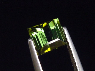 Verdelith / grüner Turmalin 1,13 Ct. Baguette 6 x 5 mm Brasilien
