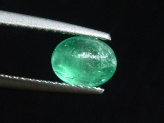 Smaragd Katzenauge 0,96 Ct. Oval Cabochon Kolumbien