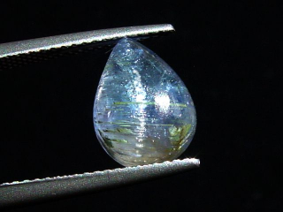 Zoisite / Tanzanite cat's eye 3,81 Ct. bicolor unheated rare Tanzania