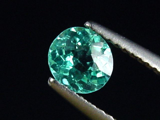 Apatit 0,71 Ct. türkisblau - Oval 5,5 x 5 mm