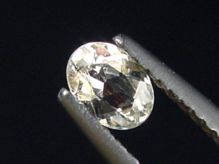 Topas 0,36 Ct. Oval facettiert - Schneckenstein, Sachsen, Deutschland