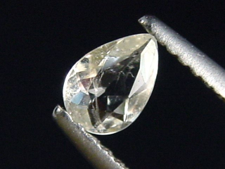 Topas 0,38 Ct. Tropfen facettiert - Schneckenstein, Sachsen, Deutschland