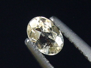 Topas 0,34 Ct. Oval facettiert - Schneckenstein, Sachsen, Deutschland