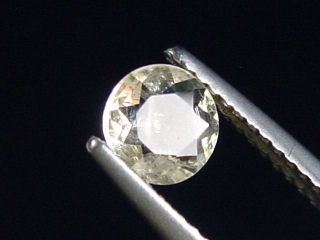 Topas 0,55 Ct. Rund facettiert - Schneckenstein, Sachsen, Deutschland