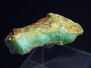 Chrysoprase specimen 53 mm fine color - Kivuma, Tanzania