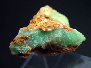 Chrysopras Stufe 34 mm feine Farbe - Kivuma, Tansania