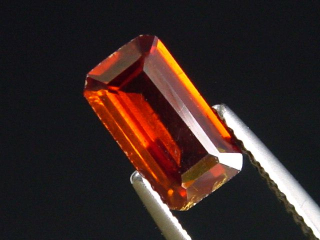 Zincite 2,45 Ct. octagon cut faceted Poland
