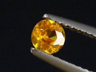 Zincite 0,50 Ct. round cut faceted Poland