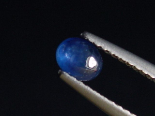 Blue Sapphire 0,48 Ct. oval cabochon