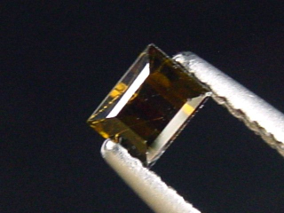 Dravit / brauner Turmalin 0,32 Ct. Baguette 4 x 3 mm Brasilien