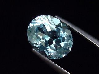 Topaz 5,20 Ct. sky blue treated oval