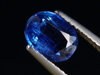 Kyanite / Disthen 1,52 Ct. fine blue oval