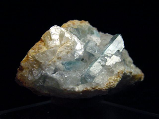 Euclase crystal specimen 45 mm blue rare - Manuelzinho Equador, Brazil