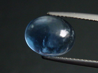 Fluorit 4,73 Ct. intensives Blaugrün Cabochon - Erongo, Namibia