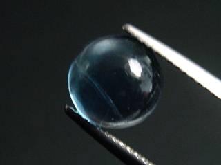 Fluorit 3,41 Ct. intensives Blaugrün Cabochon - Erongo, Namibia