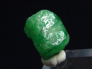 Emerald crystal 7 mm fine green - Muzo, Colombia