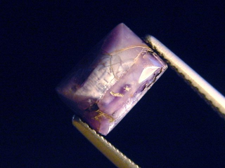 Preview: Alexandrite 2,05 Ct. cabochon colorchange Tanzania