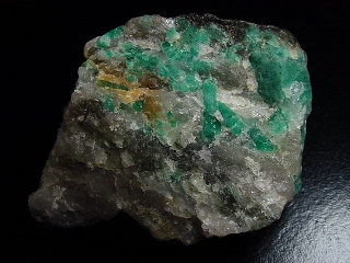 Smaragd Stufe 92 mm reich - Haramosh mtns., Gilgit, Pak.
