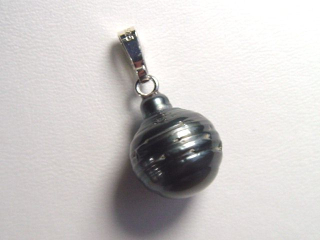 Preview: Tahitian pearl pendant - genuine 14 mm black pearl in 925 Silver