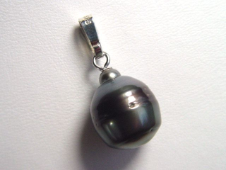 Preview: Tahitian pearl pendant - genuine 14 mm black pearl in 925 Silver