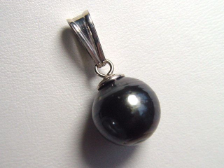 Preview: Tahitian pearl pendant - genuine round 11 mm black pearl in 925 Silver