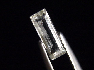 Jeremejewit 0,67 Ct. Baguette facettiert - Erongo, Namibia