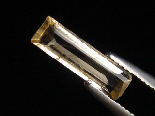 Preview: Danburit 1,01 Ct. Baguette - Sahatany valley, Madag.