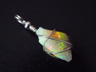 Edelopal Rohstein Anhänger 36 mm Opal roh in 925 Silber