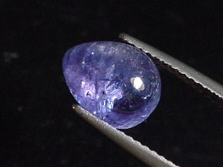 Tanzanite 3,55 Ct. - violet - 9,5 x 7 mm pear cabochon
