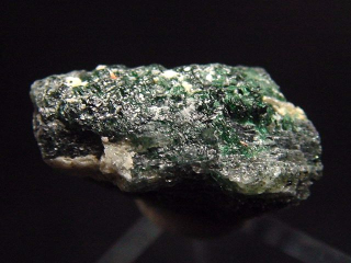 Yoderite on Kyanite specimen 18 mm - Dodoma, Tanzania