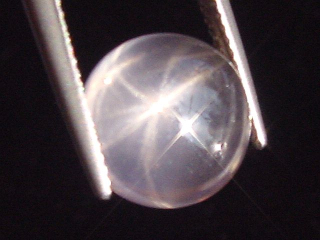 Sternrosenquarz / Stern Rosenquarz 5,74 Ct. Rund Cabochon
