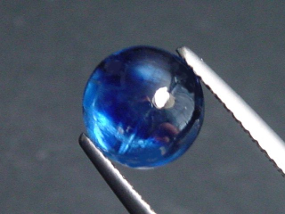 Kyanit / Disthen 2,83 Ct. feines Blau Rund Cabochon