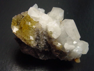 Fluorit mit Calcit Stufe 65 mm - Asturien, Spanien