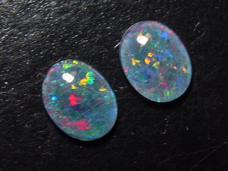 Opal pair 10 x 8 mm oval cabochon triplet - Australia
