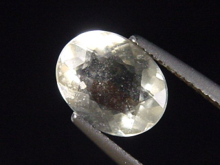Wüstenglas 1,48 Ct. facettiert Oval - selten