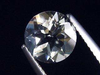 Preview: Weißer Topas 1,63 Ct. - Rund 8 mm Brasilien
