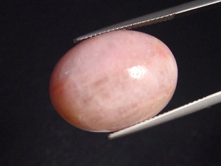 Preview: Petalit 27,89 Ct. Rosa Oval Cabochon - Namibia