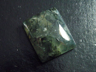 Prehnit 30,00 Ct. Rechteck Cabochon Australien
